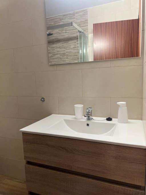 Casa Con Terraza En El Casco Villa Betanzos Luaran gambar